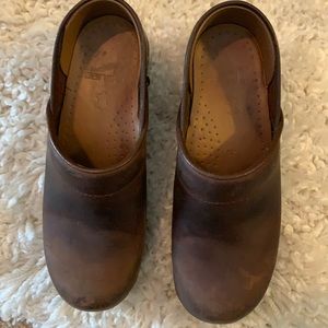 GUC Dansko brown soft leather clogs